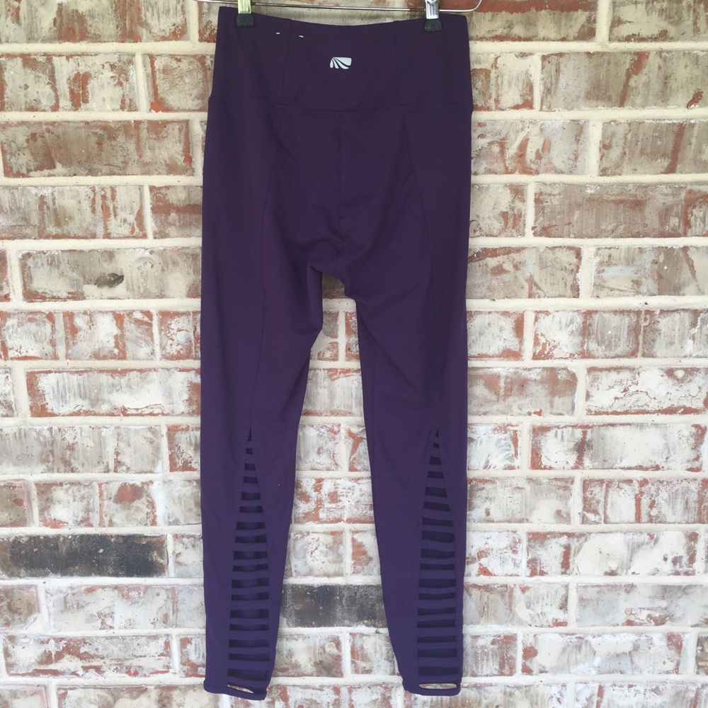 Marika Orchid Vent High Waist Lattice Leggings M - Picture 4 of 14